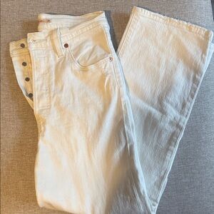 Levi’s White Ribcage Straight Ankle Jeans